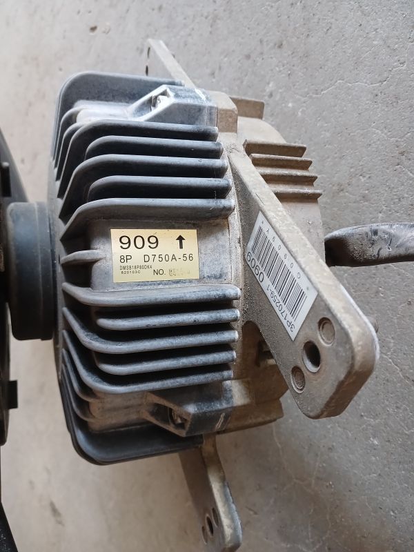 Двигун Daikin DMSB18P80DK4 8P 750W