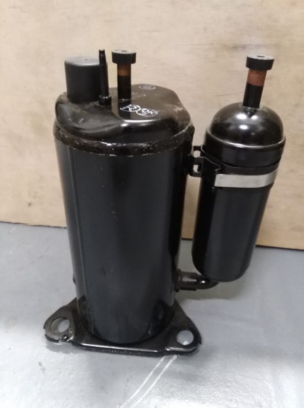 Компресор Samsung 44B092JX1EF