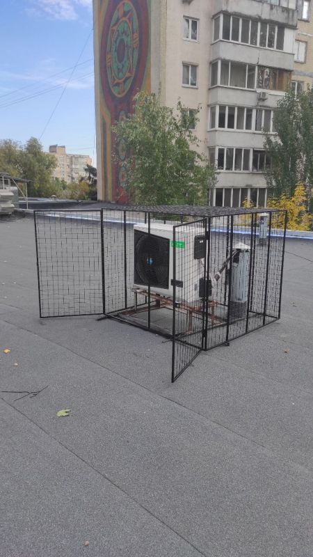 Антивандальна решітка для кондиціонера