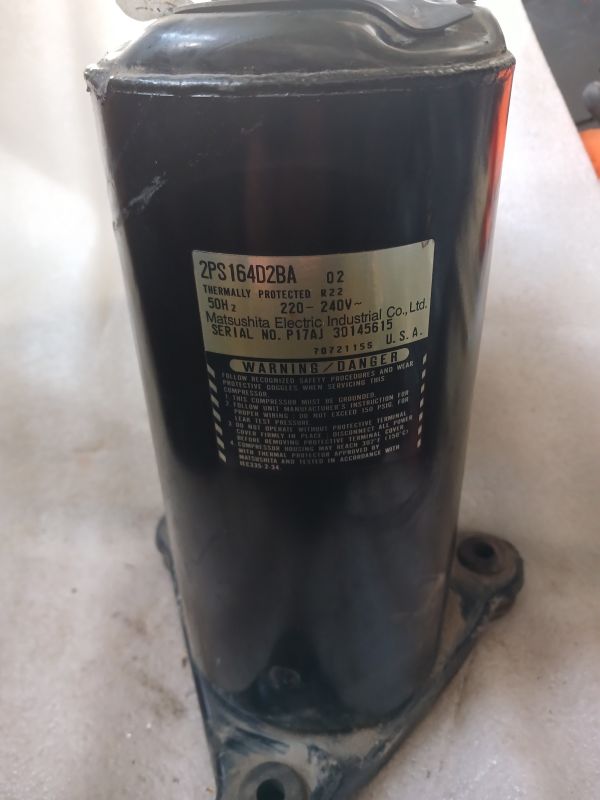 Компрессор ротационный Matsushita 2PS164D2BA(9000BTU)