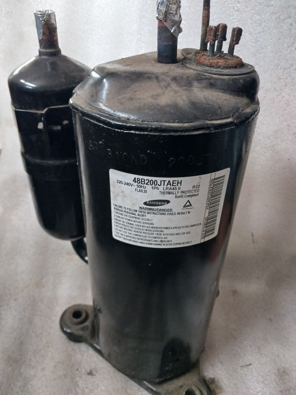 Компрессор ротационный Samsung 48B200JTAEH(18000BTU)